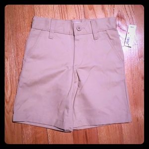 NWT old navy boys khaki shorts size 5